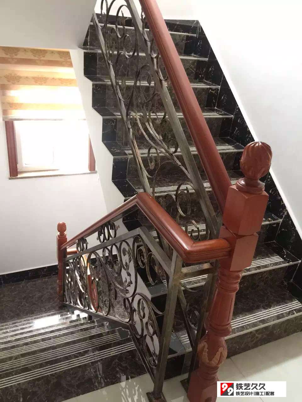 泰安盛世嘉园售楼处铁艺楼梯扶手