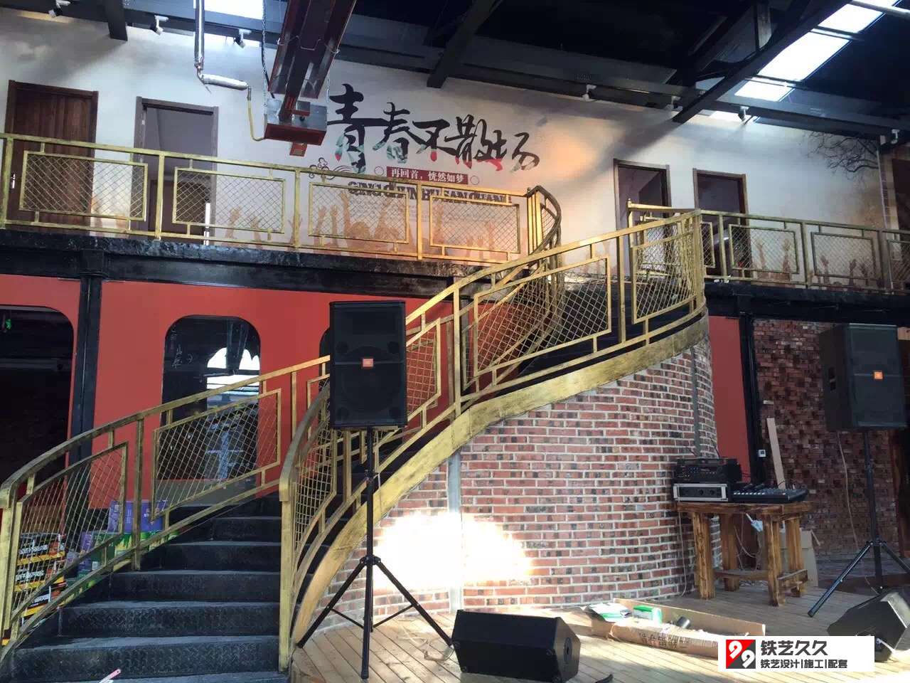 泰安苏菲儿餐厅旋转楼梯