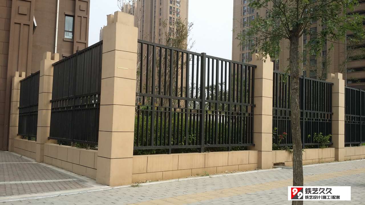 泰安绿地公馆铁艺围墙