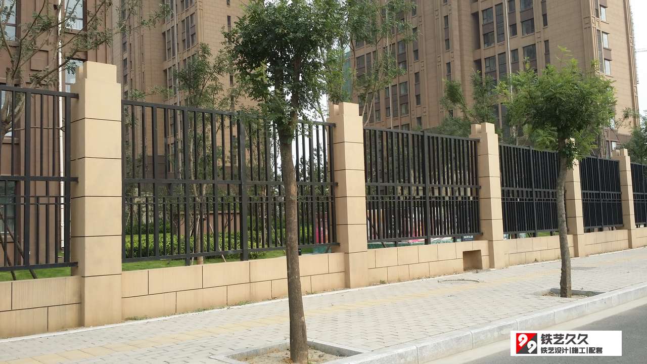 泰安绿地公馆铁艺围墙