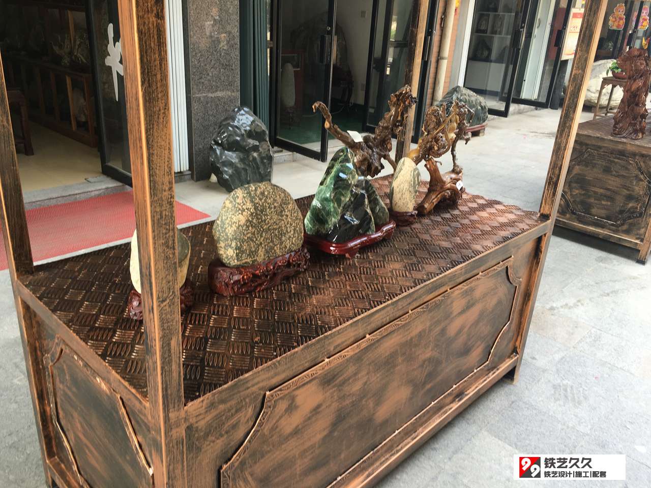 宝龙定制铁艺展架